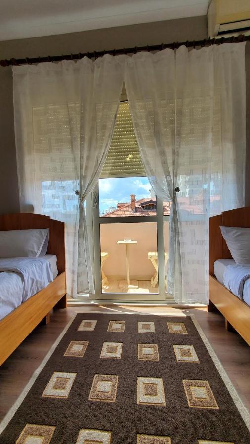 Metropolitan Apartments - City Center Тирана Экстерьер фото