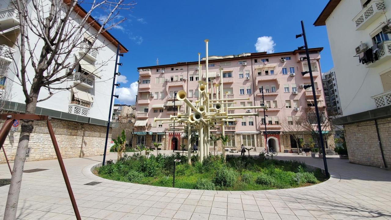 Metropolitan Apartments - City Center Тирана Экстерьер фото